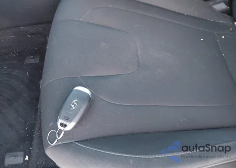 2021 Hyundai Elantra Sel z USA, uszkodzony, nr VIN 5NPLM4AG7MH044087